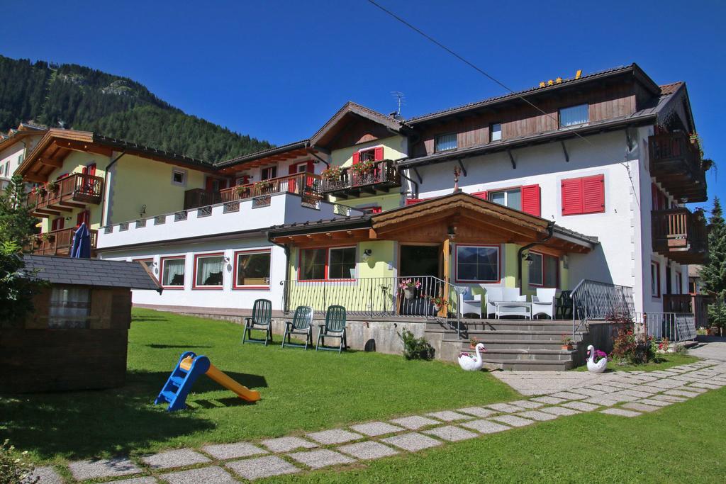 Hotel Vigo Vigo di Fassa Exterior foto