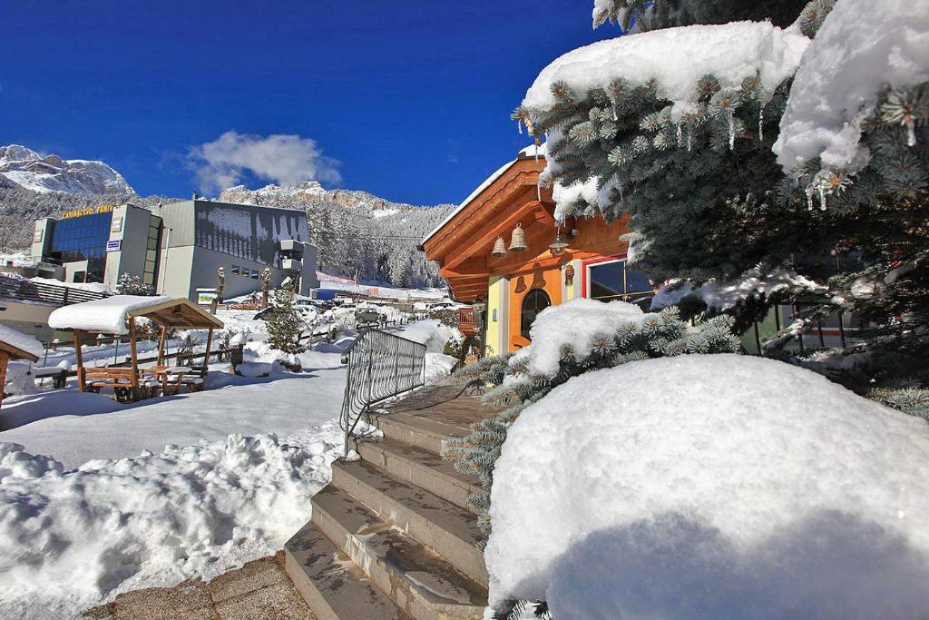 Hotel Vigo Vigo di Fassa Exterior foto